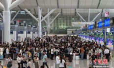2026年暑运过半 深圳铁路客流高位运行